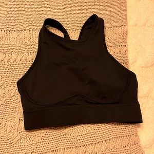 Fabletics Black Cropped Workout top (medium)